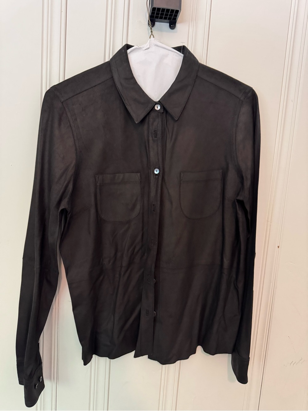 Equipment Femme Women’s Black Long-Sleeve Button-Up Shirt